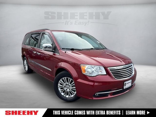 2015 Chrysler Town & Country Touring-L