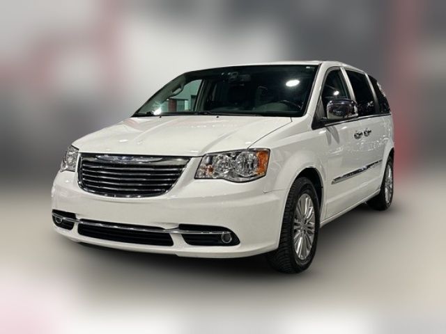 2015 Chrysler Town & Country Touring-L