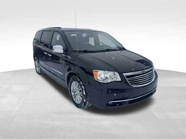 2015 Chrysler Town & Country Touring-L