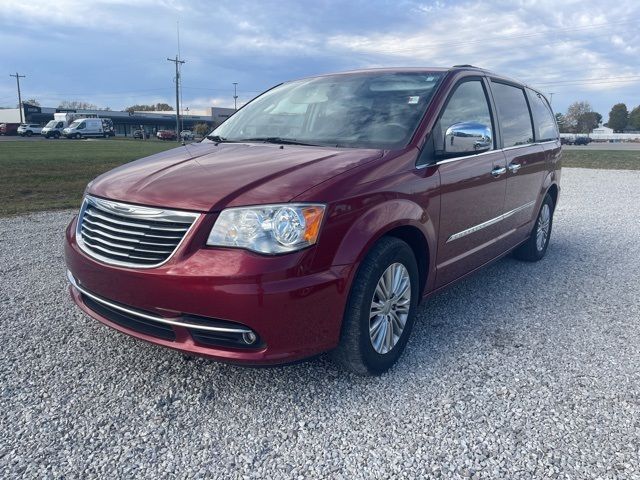 2015 Chrysler Town & Country Touring-L