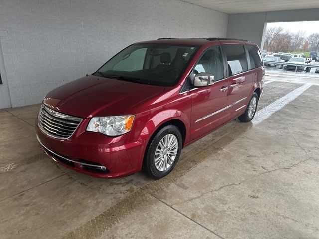 2015 Chrysler Town & Country Touring-L