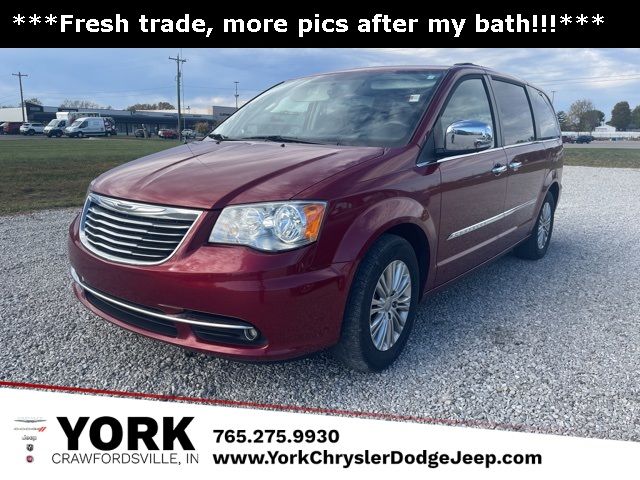 2015 Chrysler Town & Country Touring-L