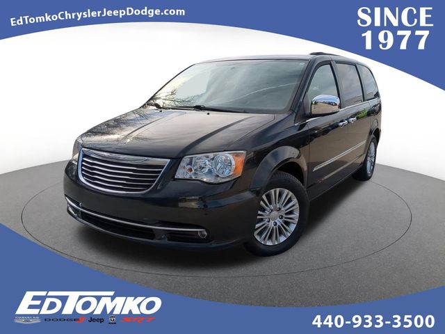 2015 Chrysler Town & Country Touring-L