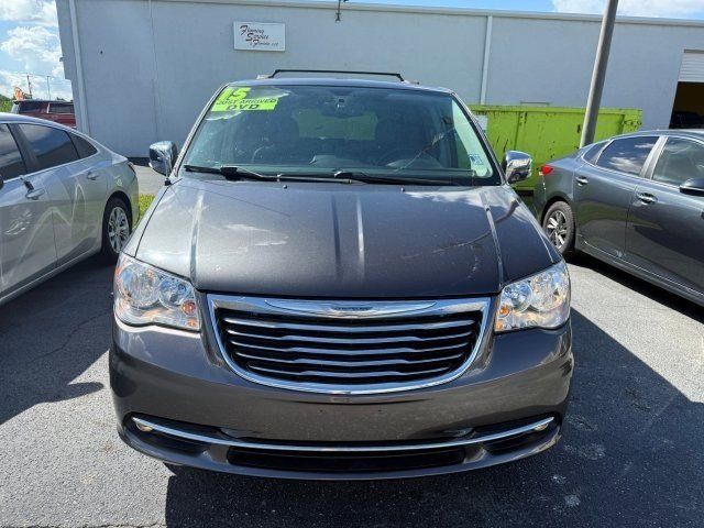 2015 Chrysler Town & Country Touring-L