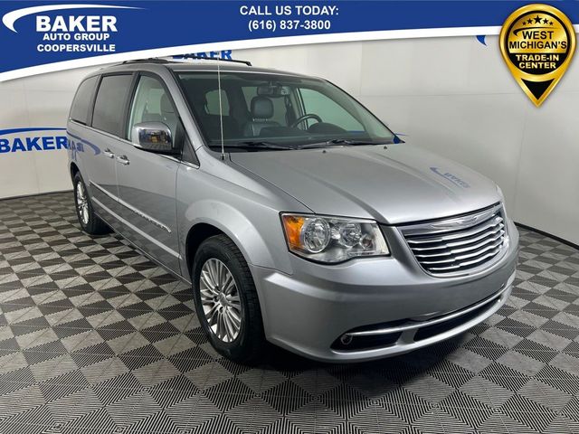 2015 Chrysler Town & Country Touring-L