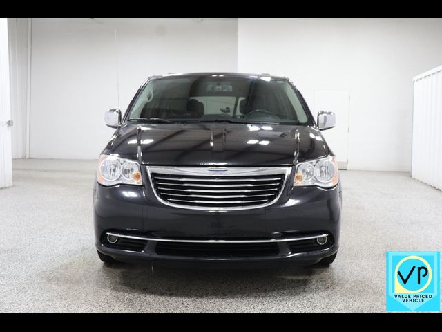 2015 Chrysler Town & Country Touring-L