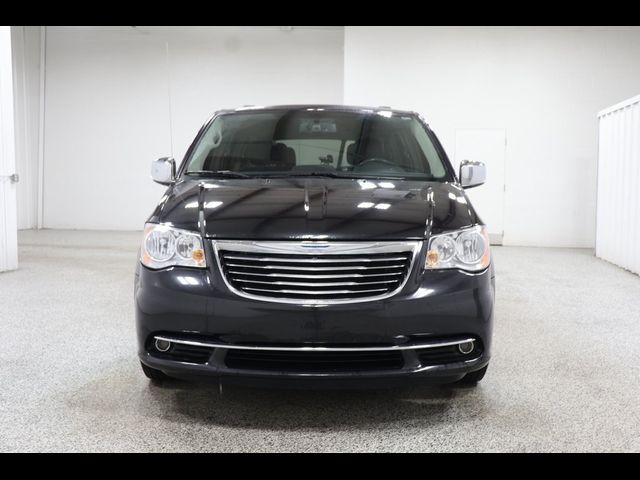 2015 Chrysler Town & Country Touring-L