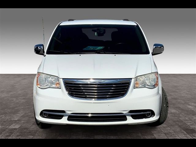 2015 Chrysler Town & Country Touring-L