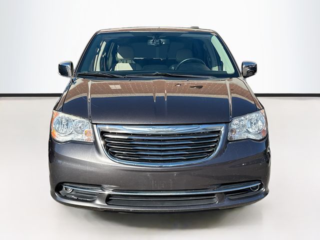 2015 Chrysler Town & Country Touring-L