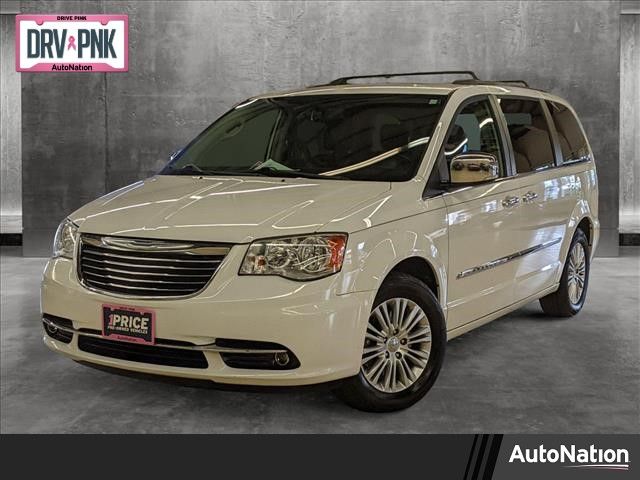 2015 Chrysler Town & Country Touring-L