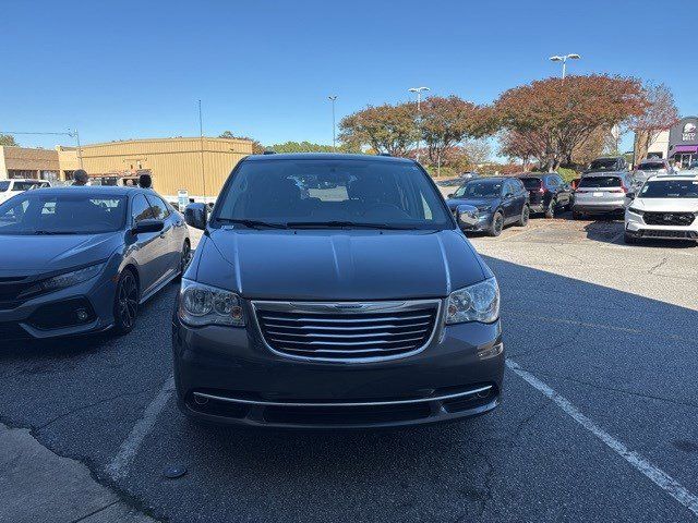 2015 Chrysler Town & Country Touring-L