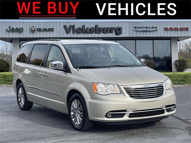 2015 Chrysler Town & Country Touring-L