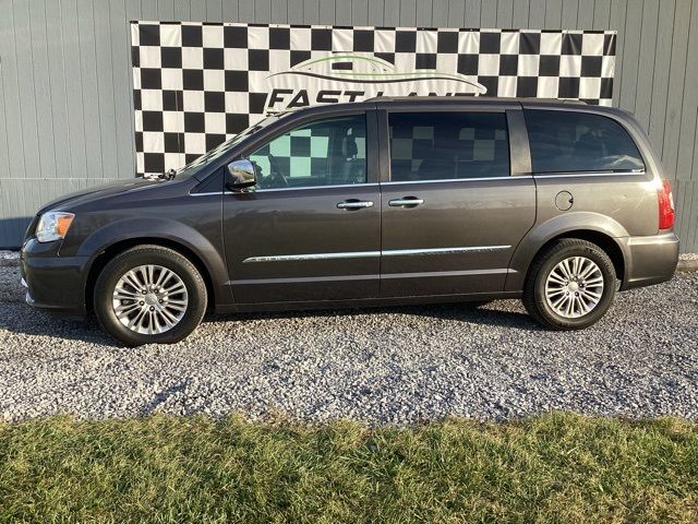 2015 Chrysler Town & Country Touring-L