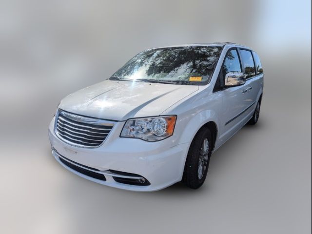 2015 Chrysler Town & Country Touring-L