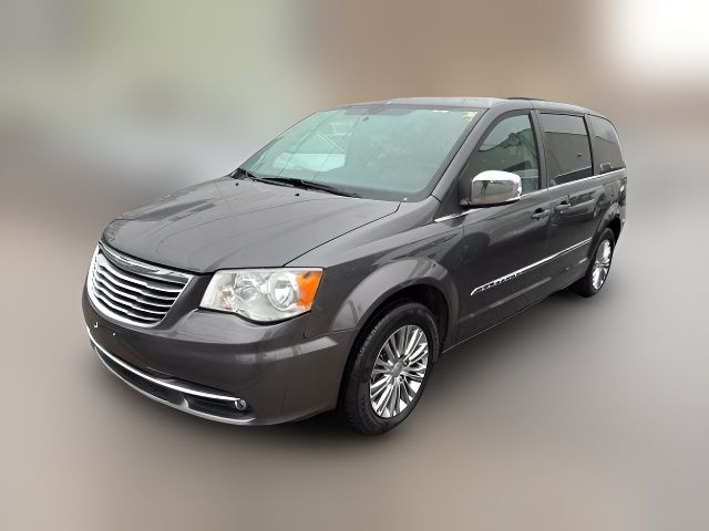 2015 Chrysler Town & Country Touring-L