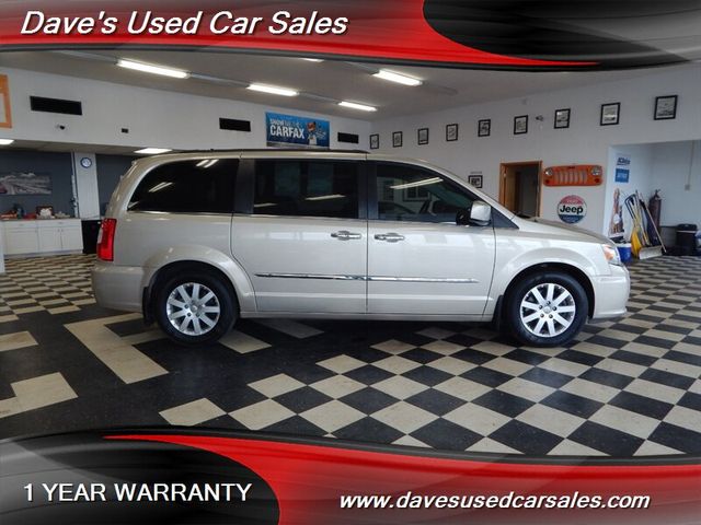 2015 Chrysler Town & Country Touring