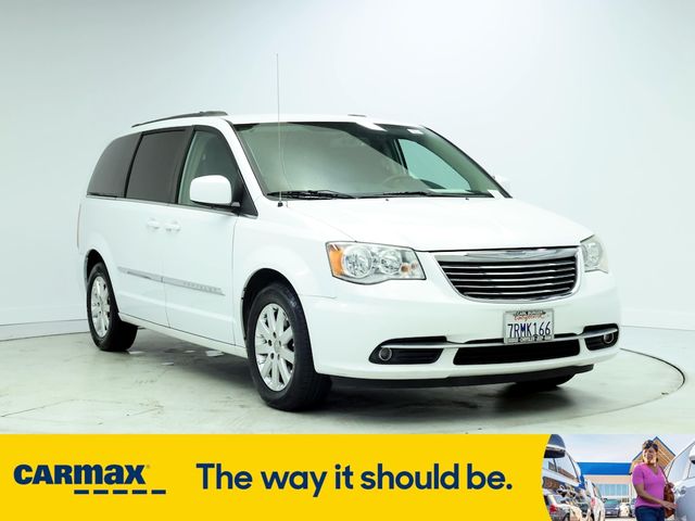 2015 Chrysler Town & Country Touring