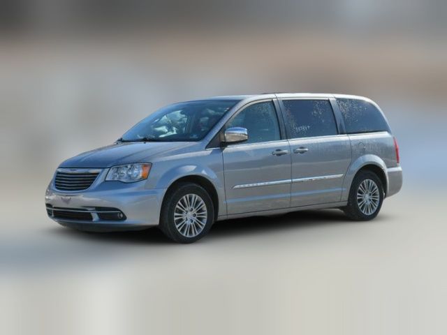 2015 Chrysler Town & Country Touring-L