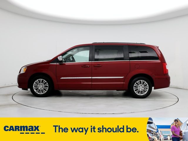 2015 Chrysler Town & Country Touring-L