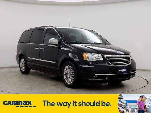 2015 Chrysler Town & Country Touring-L