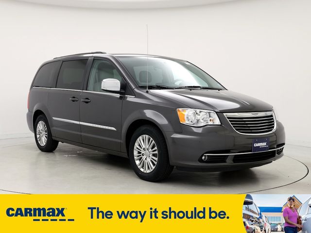 2015 Chrysler Town & Country Touring-L