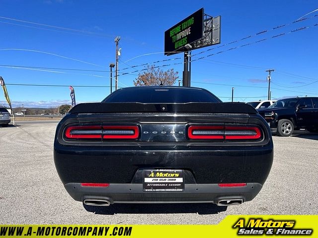 2015 Dodge Challenger SXT Plus