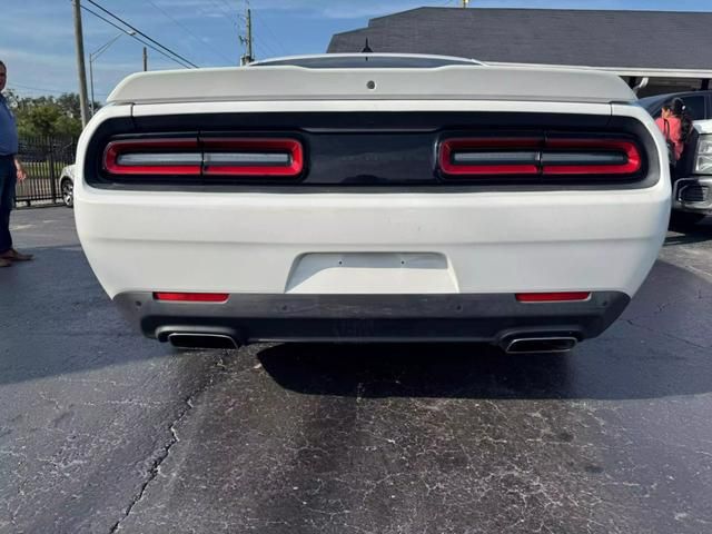 2015 Dodge Challenger R/T Shaker