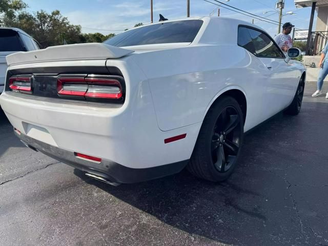 2015 Dodge Challenger R/T Shaker