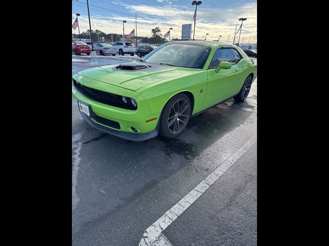 2015 Dodge Challenger R/T Scat Pack Shaker