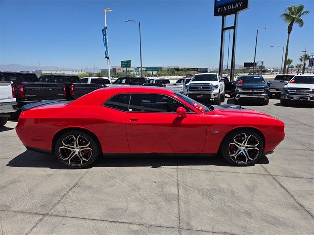 2015 Dodge Challenger R/T Shaker