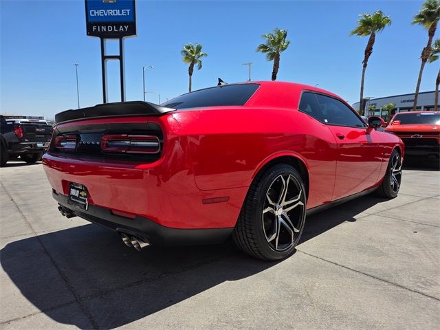 2015 Dodge Challenger R/T Shaker
