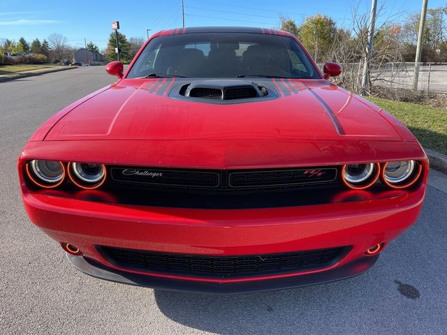 2015 Dodge Challenger R/T Shaker