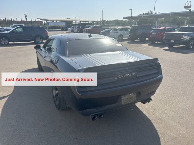 2015 Dodge Challenger R/T Shaker