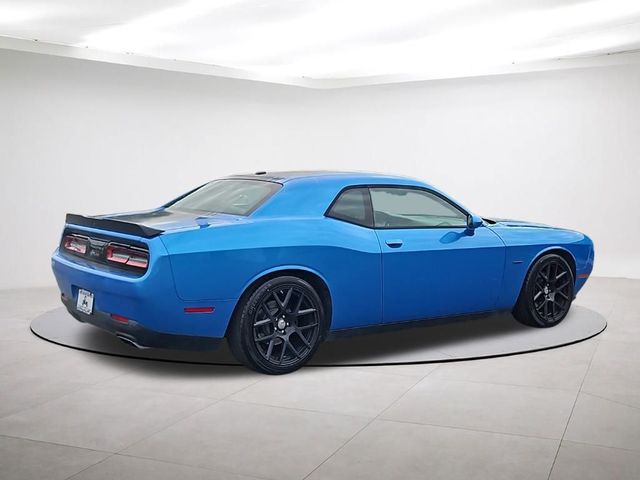 2015 Dodge Challenger R/T Shaker