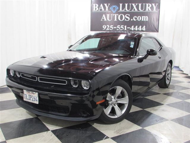 2015 Dodge Challenger SXT