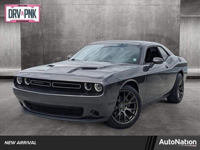 2015 Dodge Challenger SXT