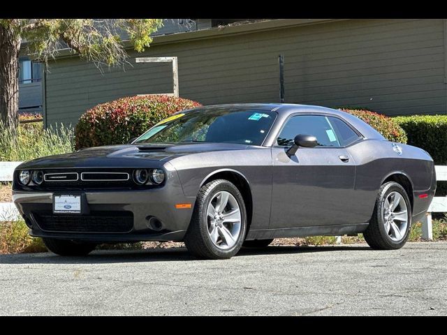 2015 Dodge Challenger SXT