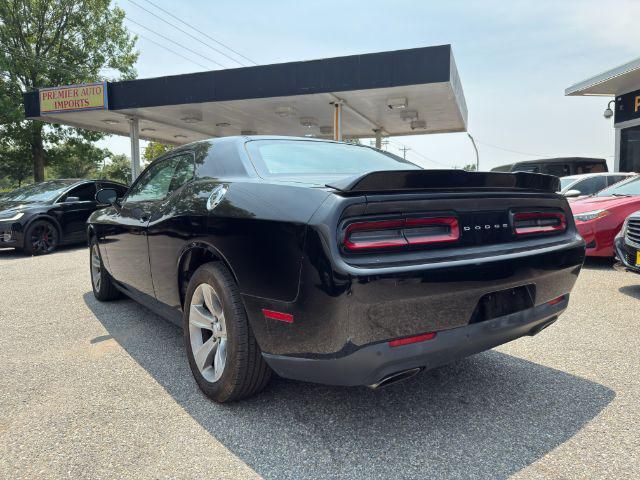 2015 Dodge Challenger SXT