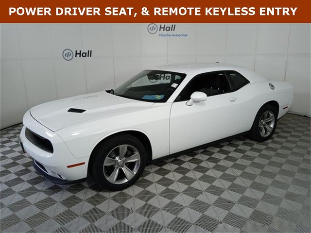 2015 Dodge Challenger SXT