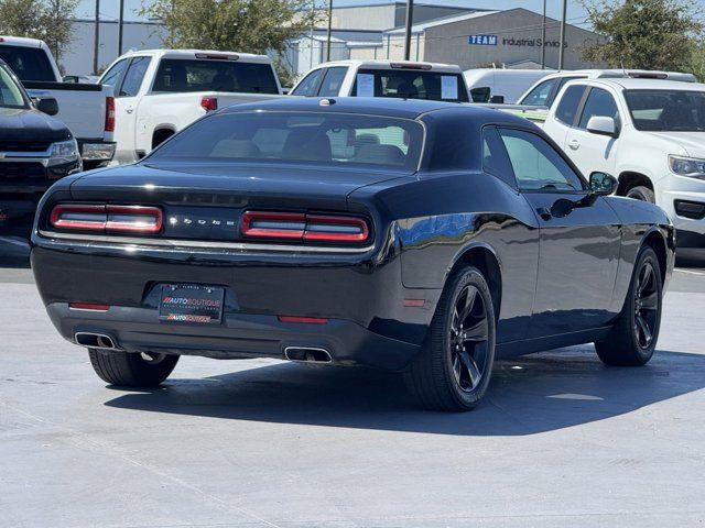 2015 Dodge Challenger SXT