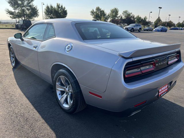 2015 Dodge Challenger SXT