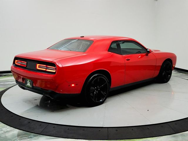 2015 Dodge Challenger SXT