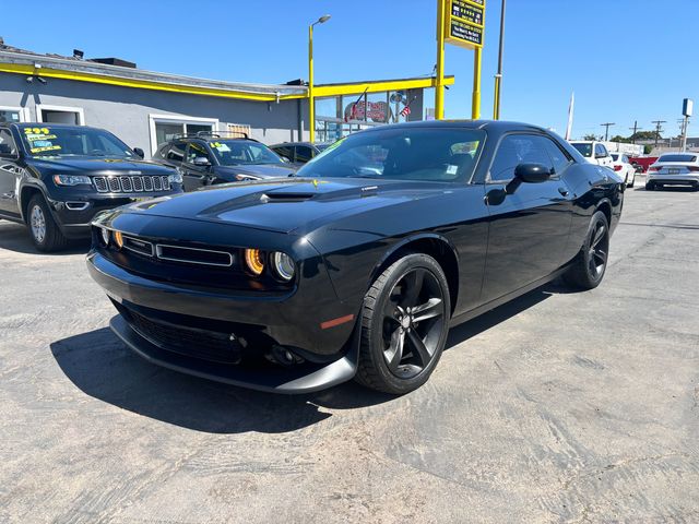 2015 Dodge Challenger SXT