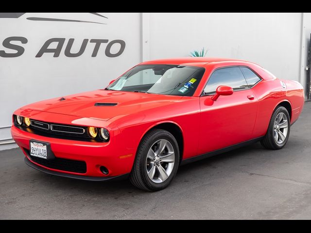 2015 Dodge Challenger SXT