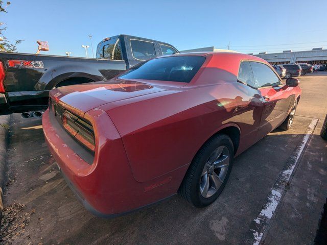 2015 Dodge Challenger SXT