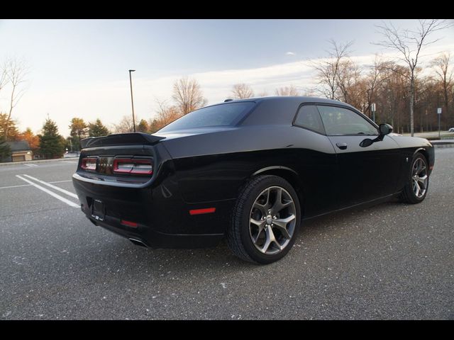 2015 Dodge Challenger SXT