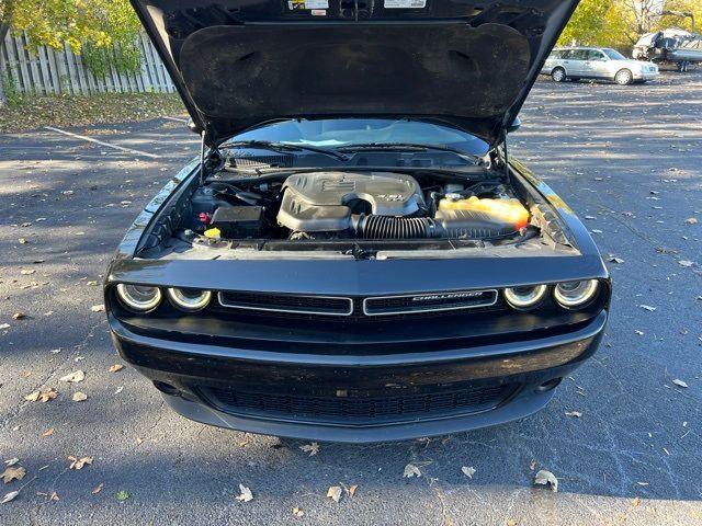 2015 Dodge Challenger SXT