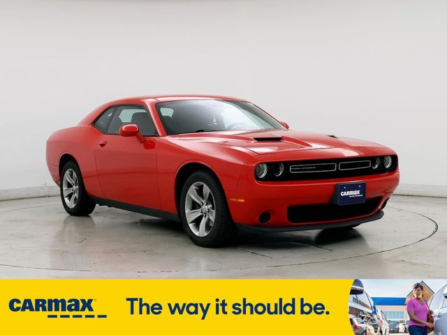 2015 Dodge Challenger SXT