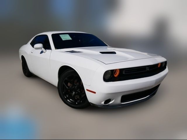 2015 Dodge Challenger SXT