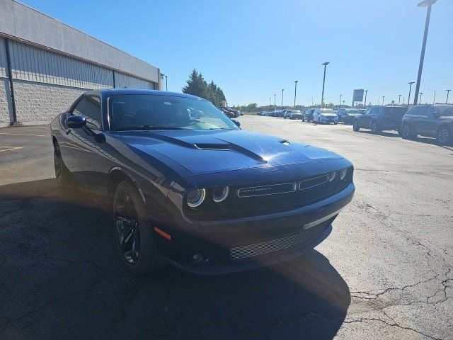 2015 Dodge Challenger SXT